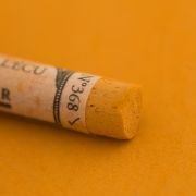 Pastel sec à l’écu Sennelier – Gomme gutte 368